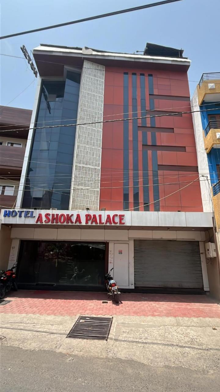 Hotel Ashoka Palace Ujjain Eksteriør bilde