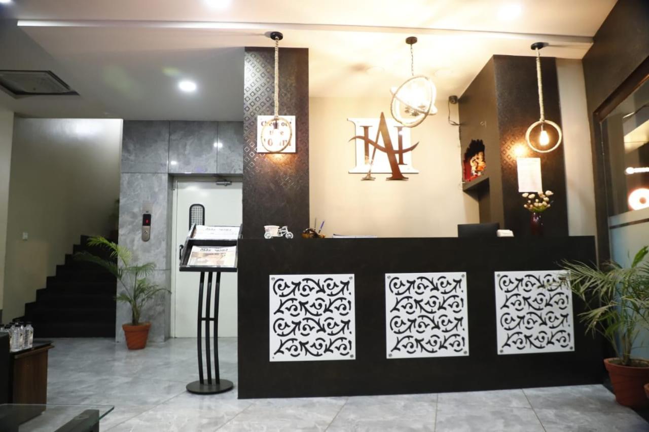 Hotel Ashoka Palace Ujjain Eksteriør bilde