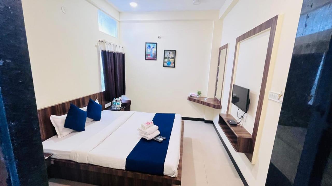 Hotel Ashoka Palace Ujjain Eksteriør bilde