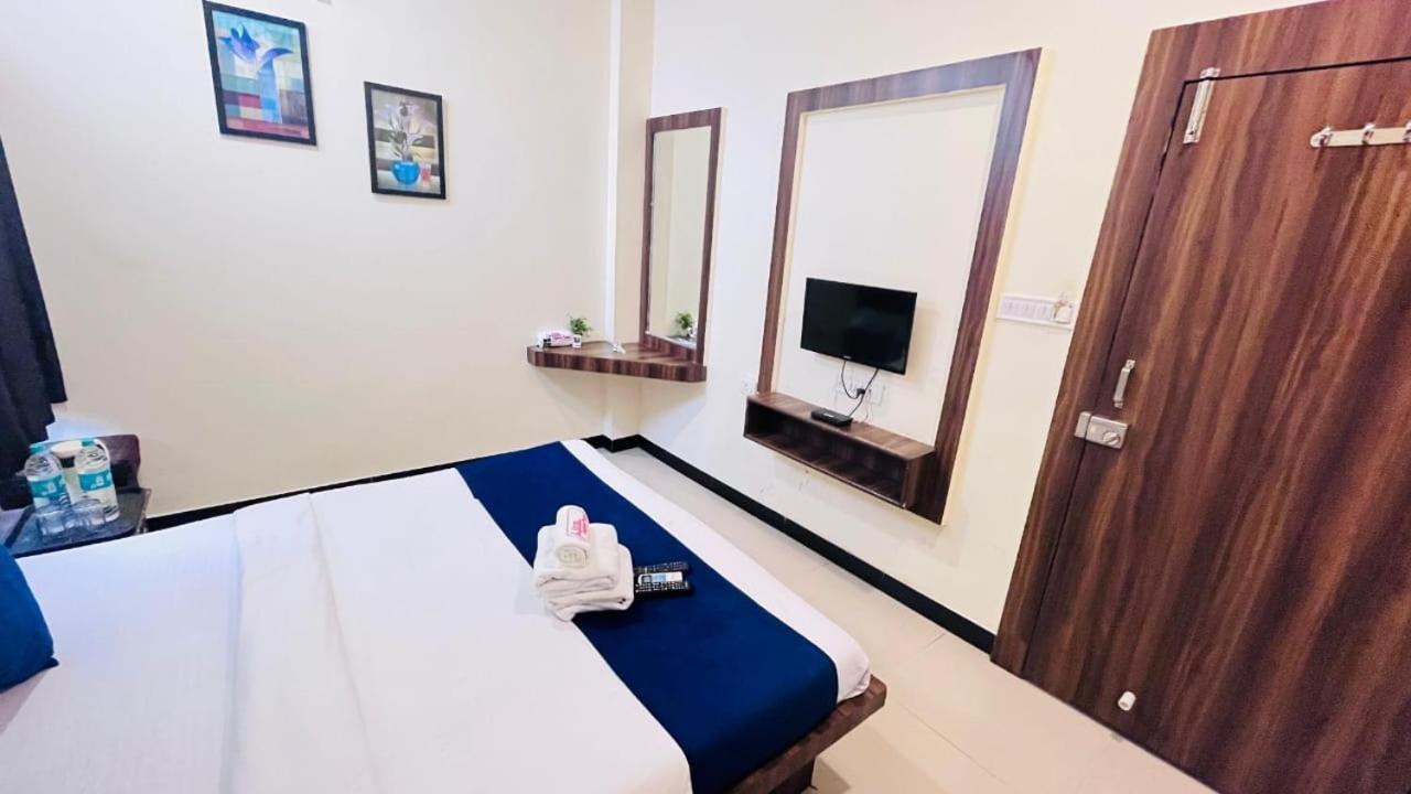 Hotel Ashoka Palace Ujjain Eksteriør bilde