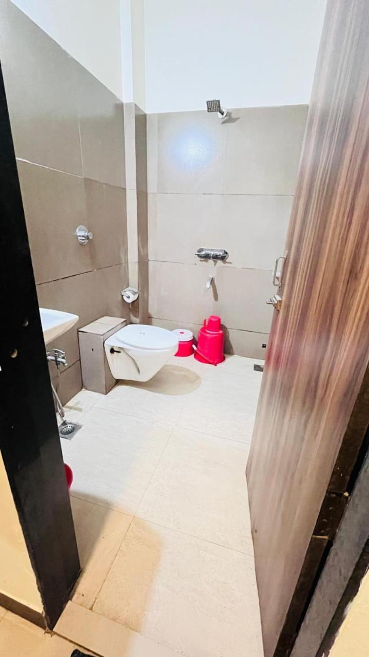 Hotel Ashoka Palace Ujjain Eksteriør bilde